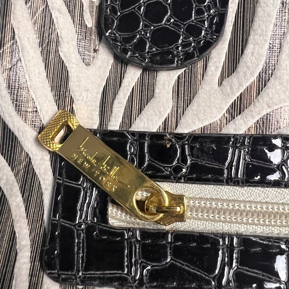 Nicole Miller New York Tote Bag Zebra Pattern Large Shoulder tote bag Gorgeous! - Picture 3 of 9